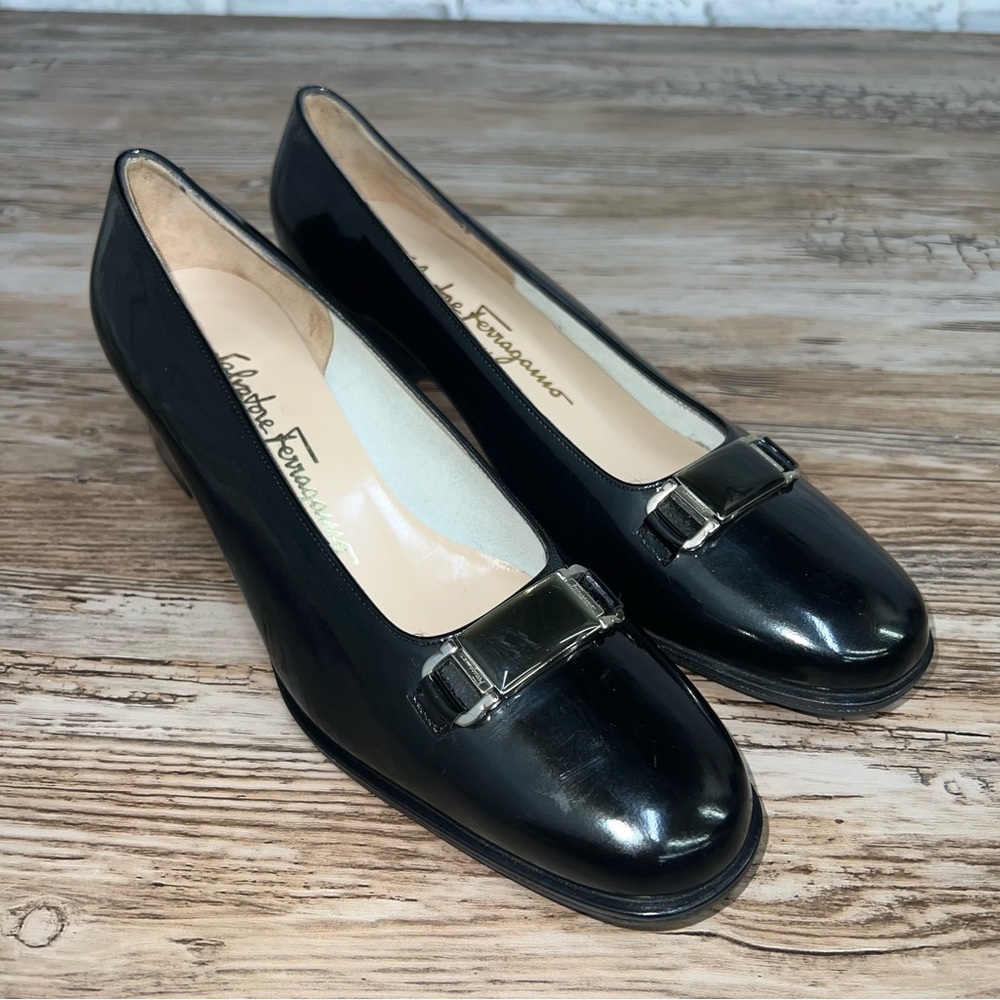 Vintage Salvatore Ferragamo Short Black Heels 6.5 B